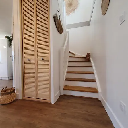 Des Oliviers Sublime Avec Piscine Chauffee Et Privee Et Baby Foot