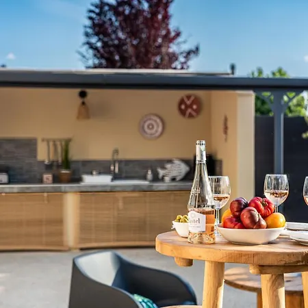 Villa Sublime Des Oliviers - Piscine Chauffee, Espace Detente, Baby-foot, Cuisine Exterieure - Proche D'agen *