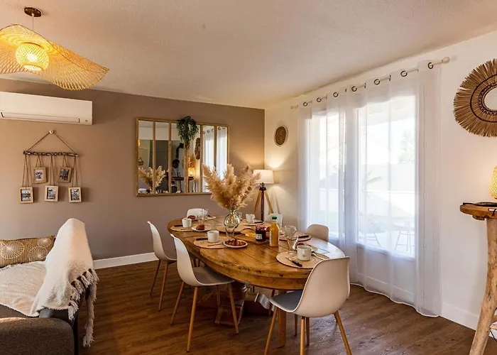 Villa Sublime Des Oliviers - Piscine Chauffee, Espace Detente, Baby-foot, Cuisine Exterieure - Proche D'agen