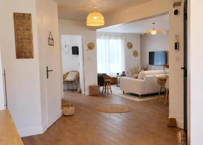 Sublime Des Oliviers - Piscine Chauffee, Espace Detente, Baby-foot, Cuisine Exterieure - Proche D'agen